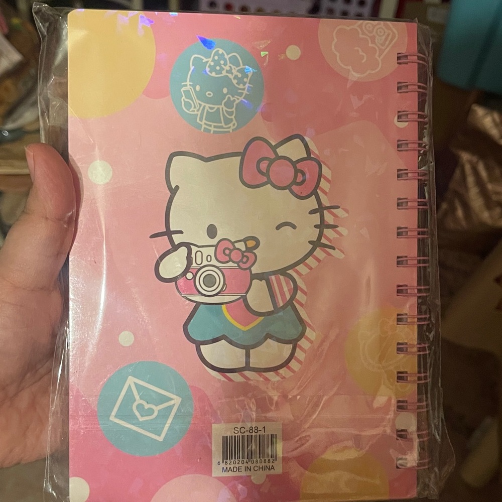 Hello kitty notepad - Picture 4 of 4